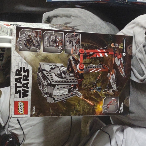  Star Wars:  AT-ST Raider 540 Pieces New In Sealed box